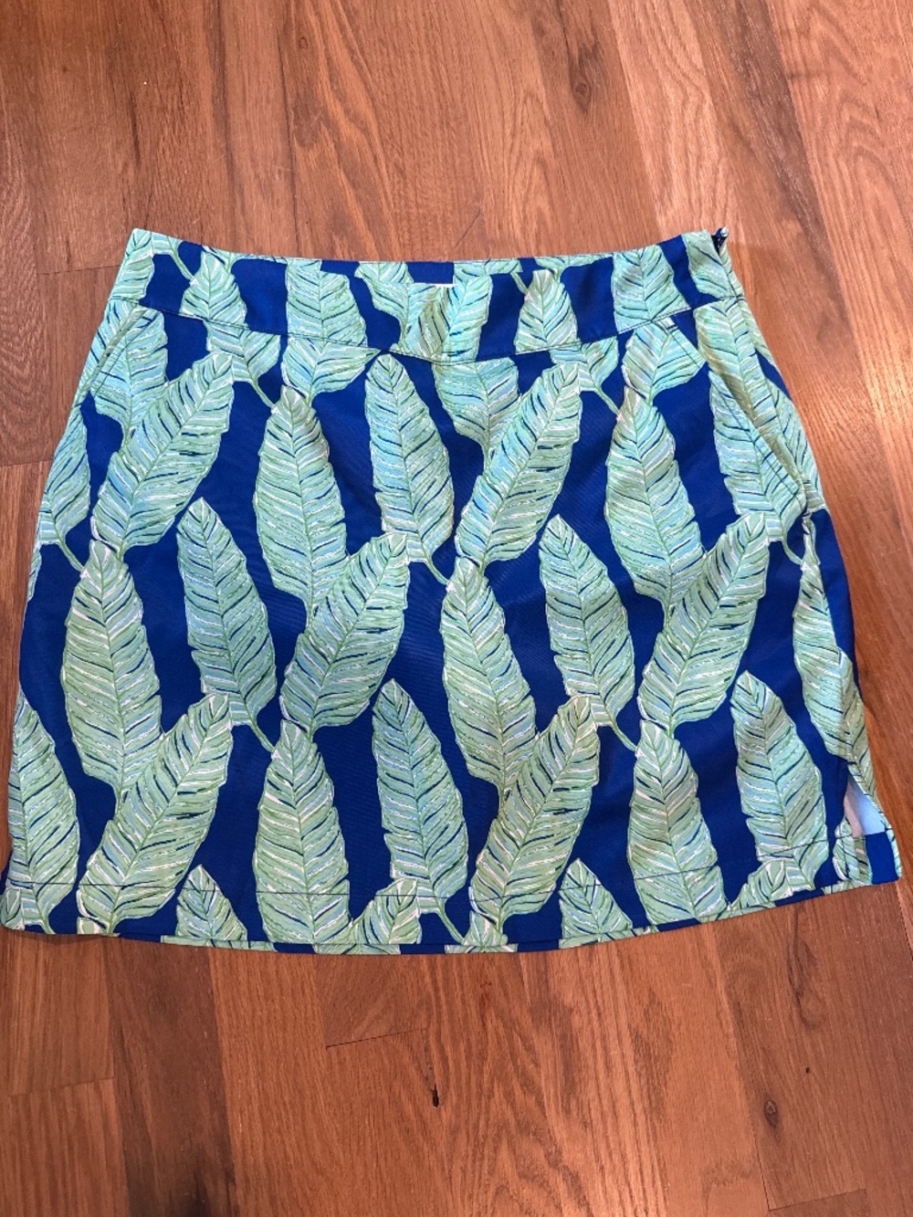Vineyard Vines Palm Leaf Skort Size 4